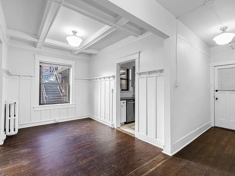 304 Bell St #21 — Photo 7