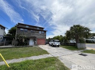 231 Hopkins St #231, Neptune Beach, FL 32266