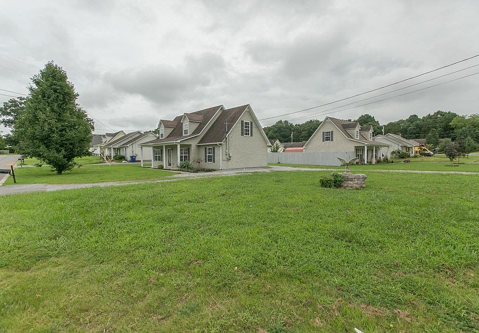 1st image of 211 Lorien Cir