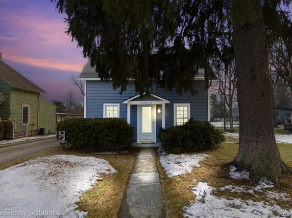 23644 E Main St, Armada, MI 48005