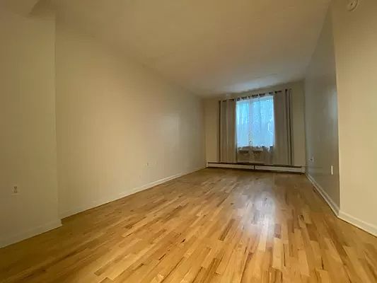 2nd image of 218 E 112th St #1