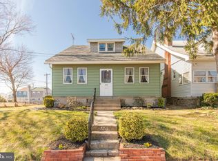 30 W Avon Rd, Brookhaven, PA 19015