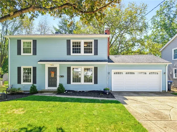 594 Megglen Ave, Akron, OH 44303