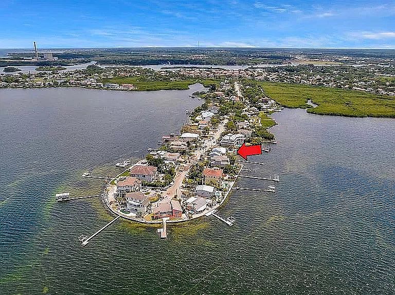 1st image of 1669 Sea Breeze Dr