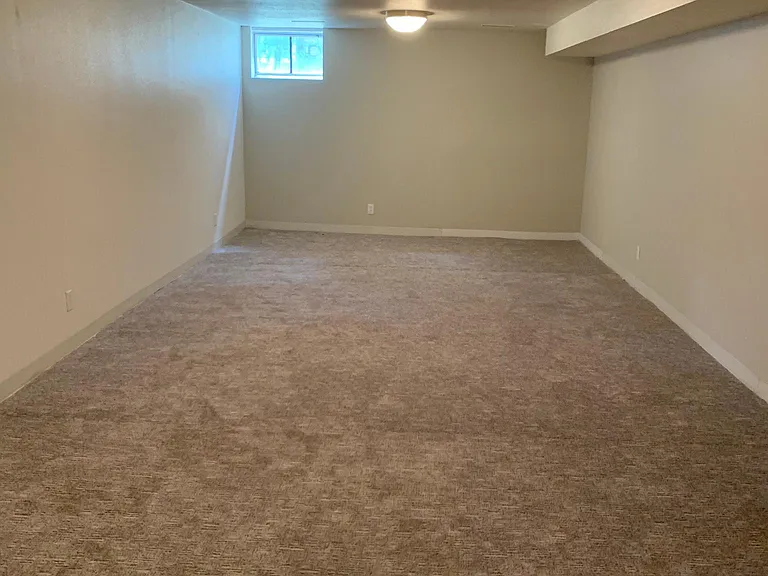 2325 S Clayton St — Photo 19