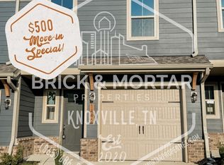 1446 Mountain Quail Cir, Maryville, TN 37801