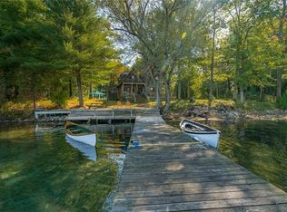 3 Cedar Is, Hammond, NY 13646