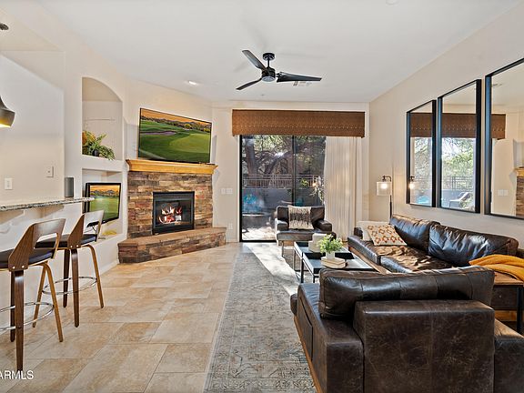 5th image of 19550 N GRAYHAWK Drive #1101