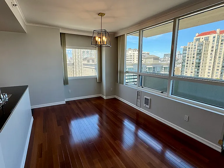 1388 Gough St #907 — Photo 4