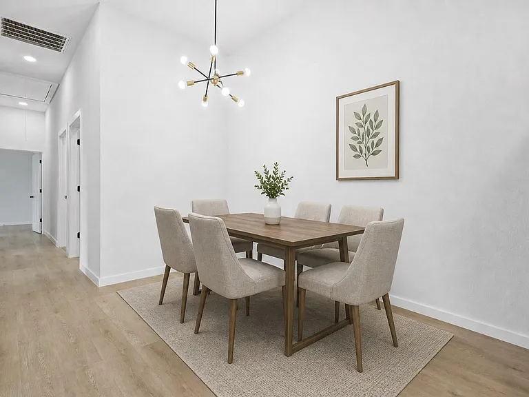 405 Clearwater St #A — Photo 4
