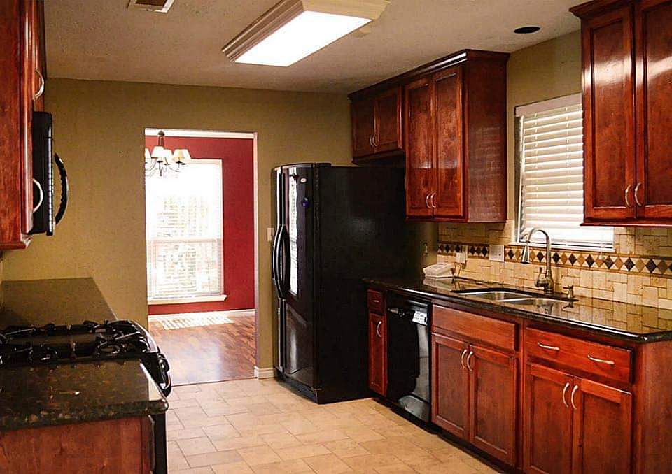 1st image of 16403 Villa Del Norte Dr