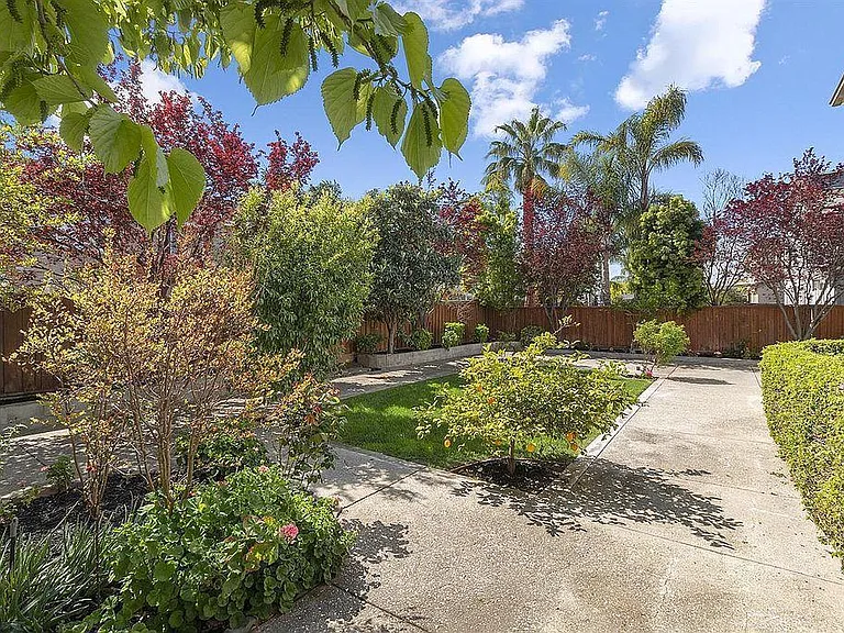 88 Felicia Ave — Photo 4