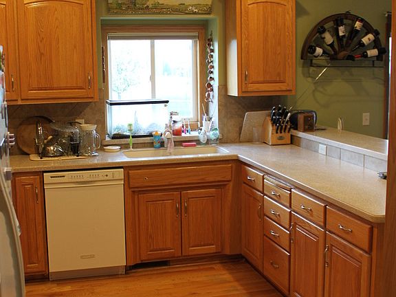3rd image of 12016 S 51st St