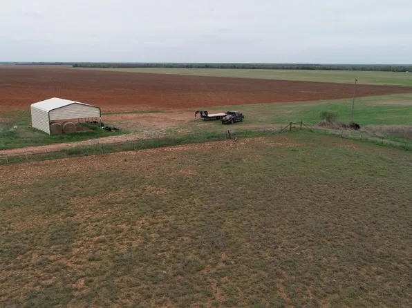 6061 County Road 216, Stamford, TX 79553