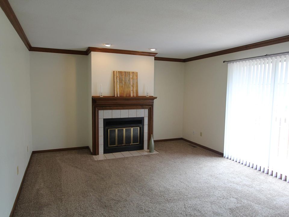 1st image of 1312 NW Village Dr