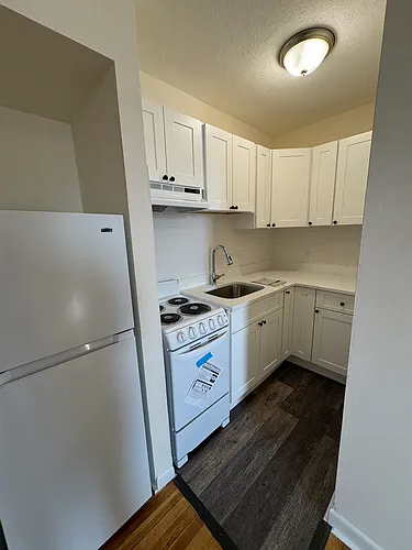 160 N Beacon St #22 Photo 1