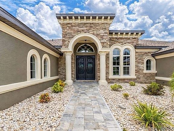 3rd image of 5061 W Oakhill St