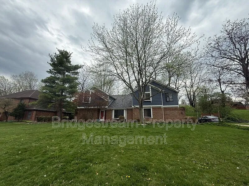 4 bed, 2.5 bath, 3135 sqft, $2,895 — Photo 2