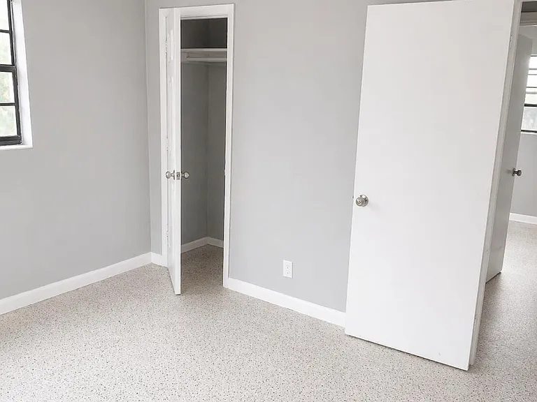 413 N Sapodilla Ave #1 — Photo 3