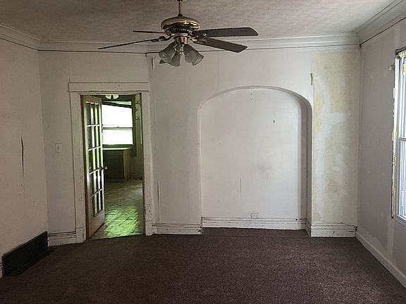 5th image of 7047 S Winchester Ave