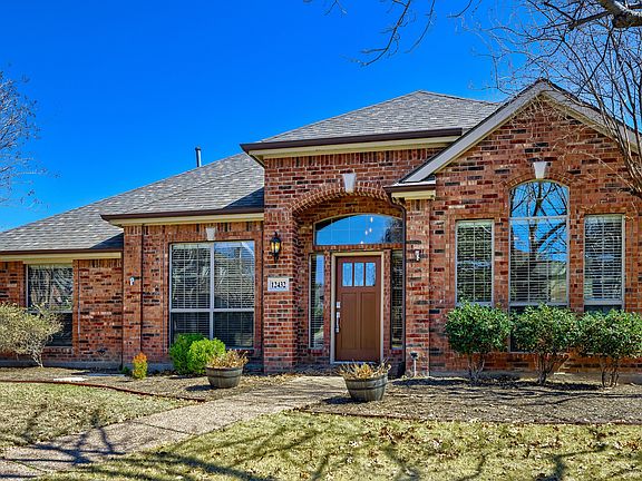 3rd image of 12432 Blue Ridge Dr