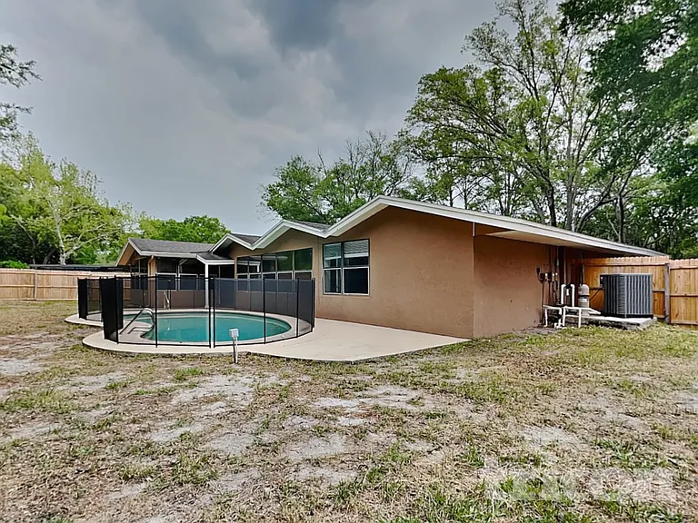 14314 Ravenwood Ln — Photo 24