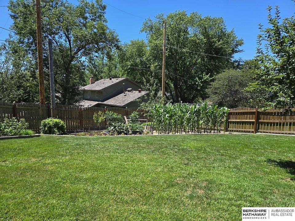 2nd image of 1007 Normandy Dr