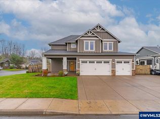 230 SW Wyatt St, Dallas, OR 97338