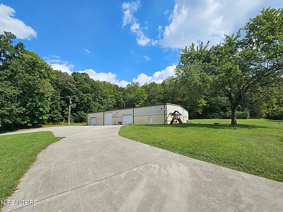 4th image of 6214 Keck Rd