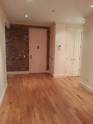 Rented by New York Residence | media 4