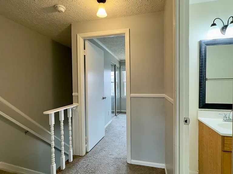 5371 King Arthur Cir — Photo 10