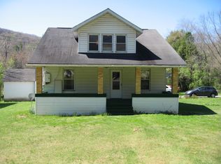 6896 Midland Trl W, Hines, WV 25958
