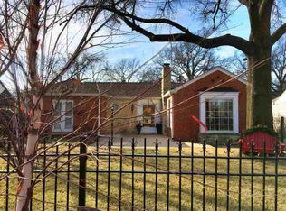 207 N Ridgewood Dr, Wichita, KS 67208