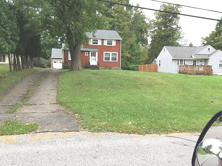 7384 Oakhill Rd photo 1