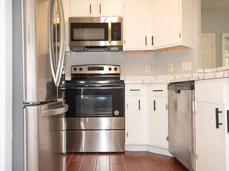 2025 Erving Cir #4207 — Photo 68