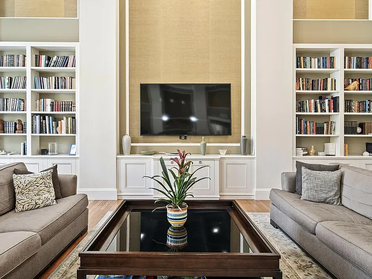 480 Hibiscus St #221 — Photo 21