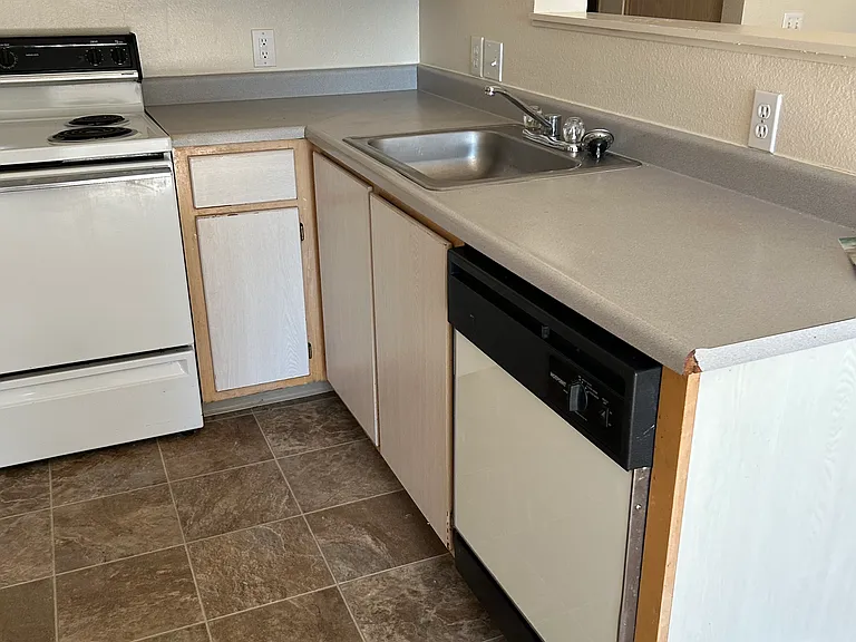 Gable Park Apartments — Photo 12