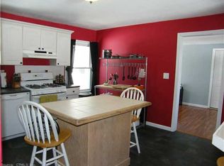 40 Upper Pattagansett Rd, East Lyme, CT 06333