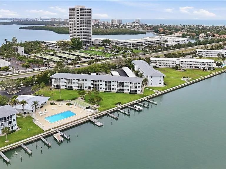 769 John Ringling Blvd #4 — Photo 36