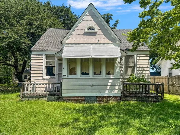 218 Tappan Ave, Hampton, VA 23664