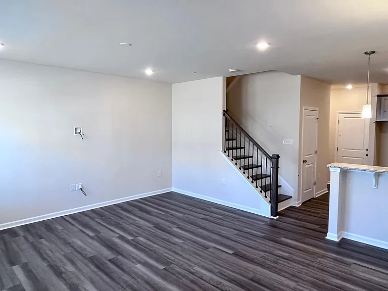 303 Parker Station Ave — Photo 5