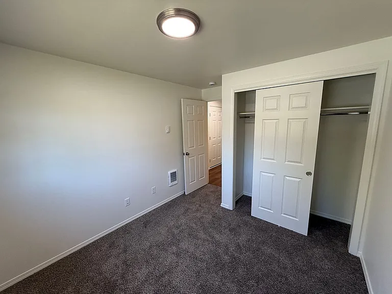 1505 NW Highland Dr — Photo 18