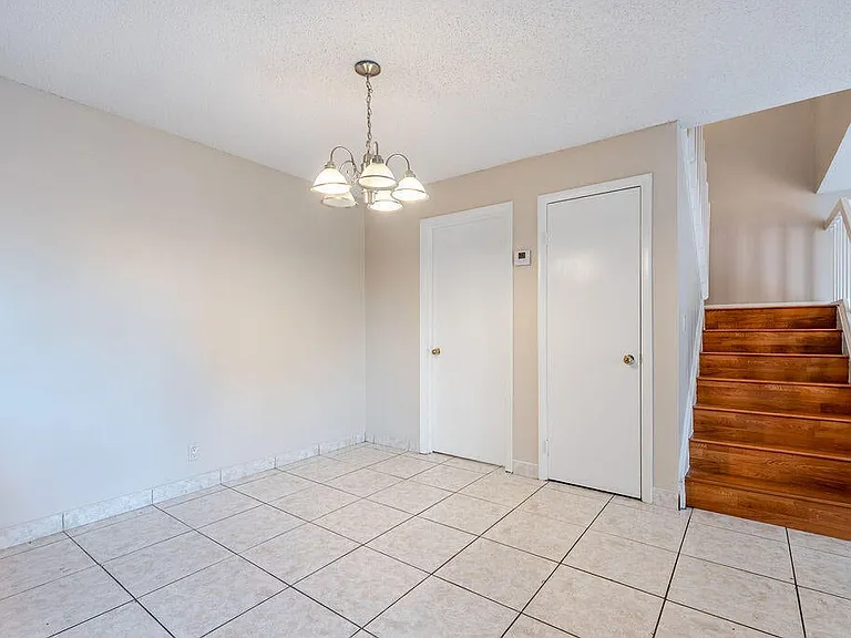 941 Springdale Cir — Photo 15