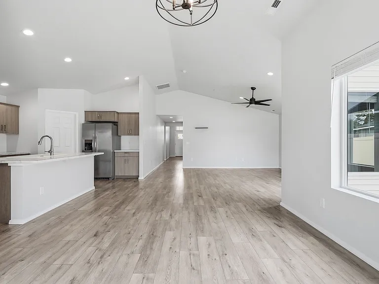 406 Hildago Way — Photo 16