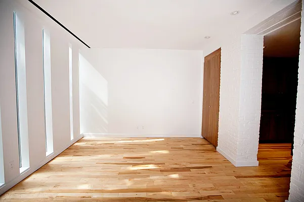 Rented by Great Hill Equities | media 10