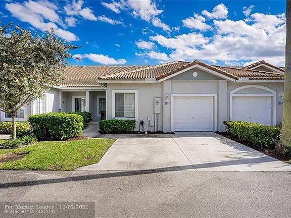 4th image of 1082 SW 42nd Ter #1082