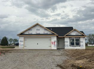 322 Davis Dr, Ossian, IN 46777