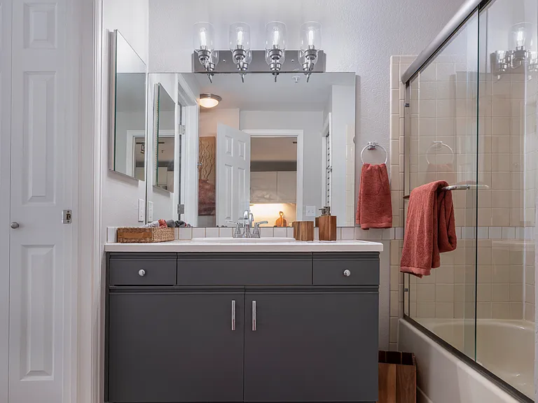 2201 Pearl St #206 — Photo 14
