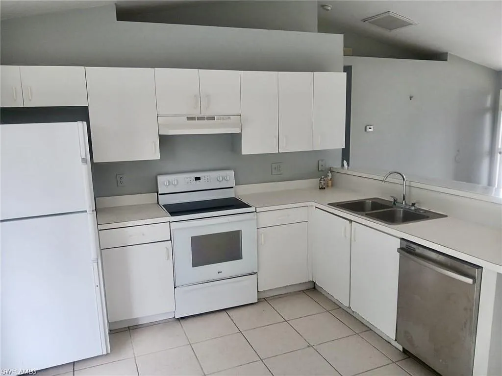 2 bed, 1.0 bath, 900 sqft, $1,895 — Photo 4