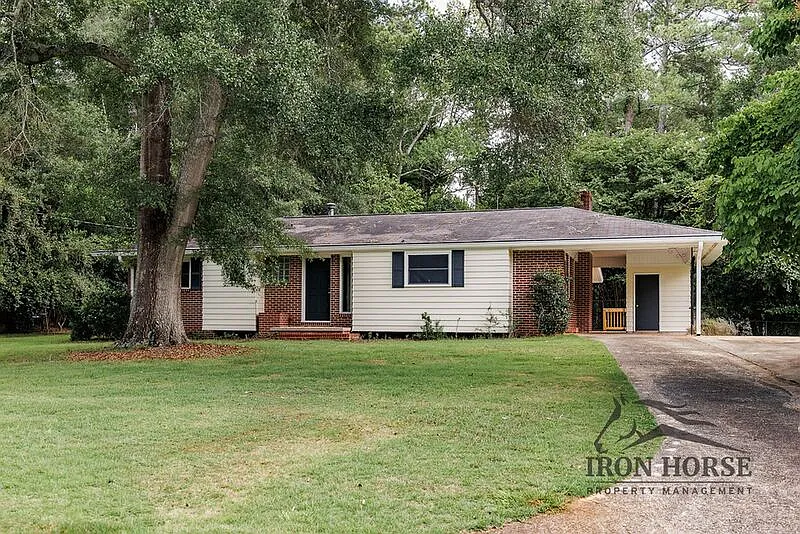 3 bed, 2.5 bath, 1366 sqft, $2,300 — Photo 2